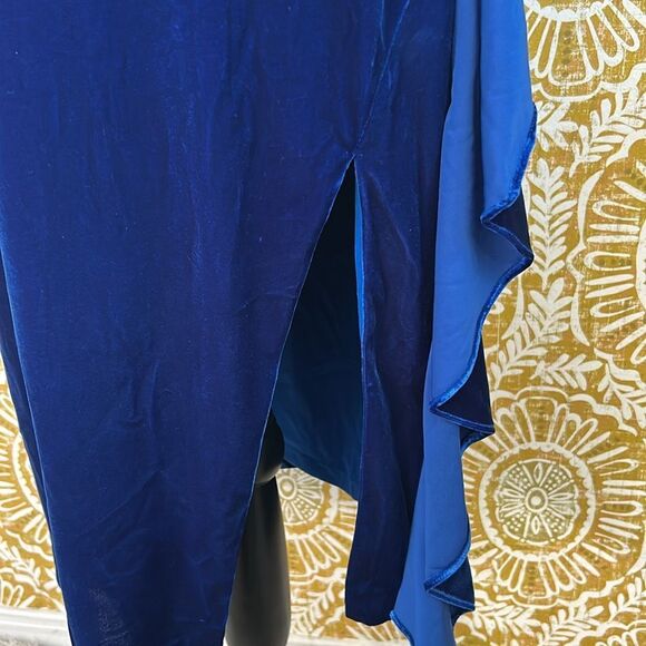 NWT Aidan Mattox Velvet One-Shoulder Ruffle Sheath Dress in Deep Ocean size 10 - Picture 10 of 16